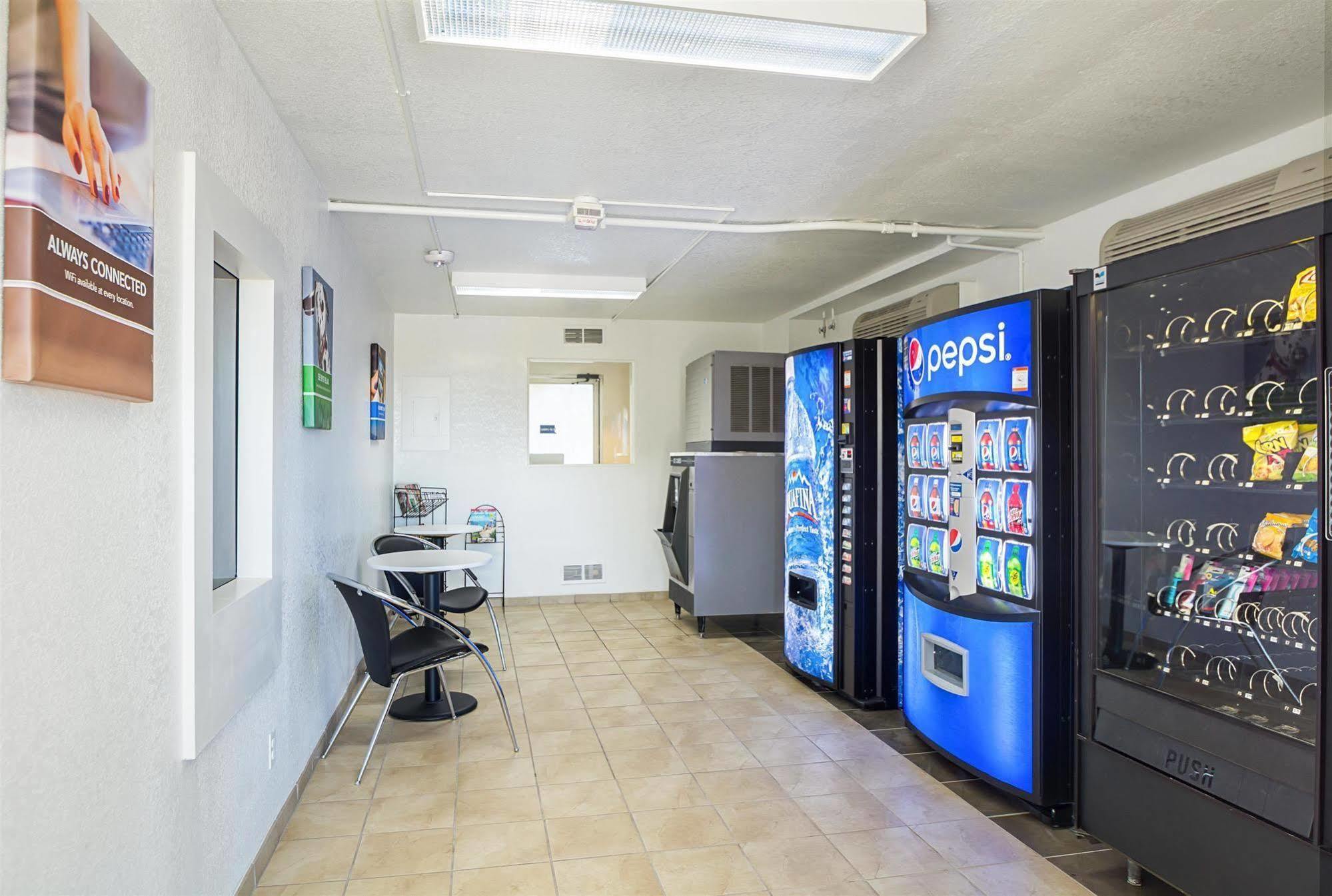Motel 6-Pueblo, Co - I-25 Exteriér fotografie